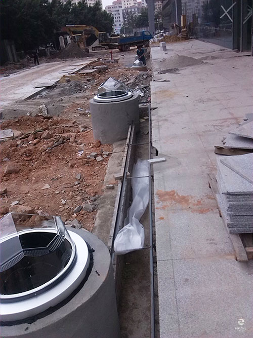 導(dǎo)光管采光系統(tǒng)施工進行中 導(dǎo)光管采光系統(tǒng)施工進行中